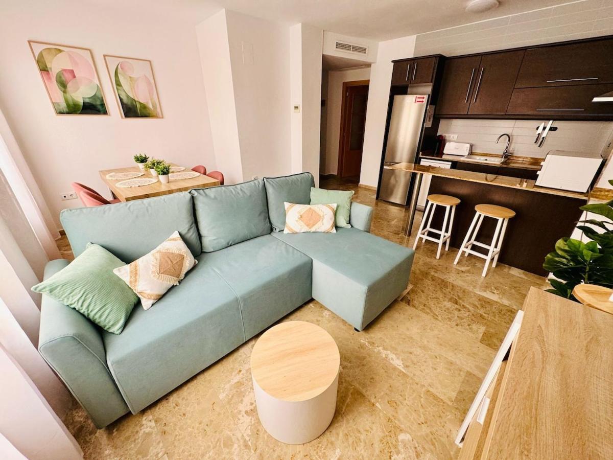 Abat 2 Cool & Wide Flat Next To The Cathedral Apartment *