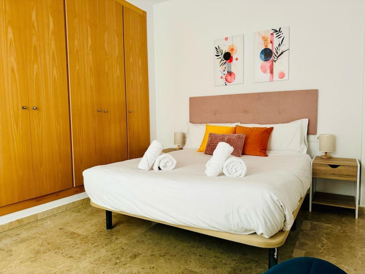 Abat 2 Cool & Wide Flat Next To The Cathedral Apartment Valencia