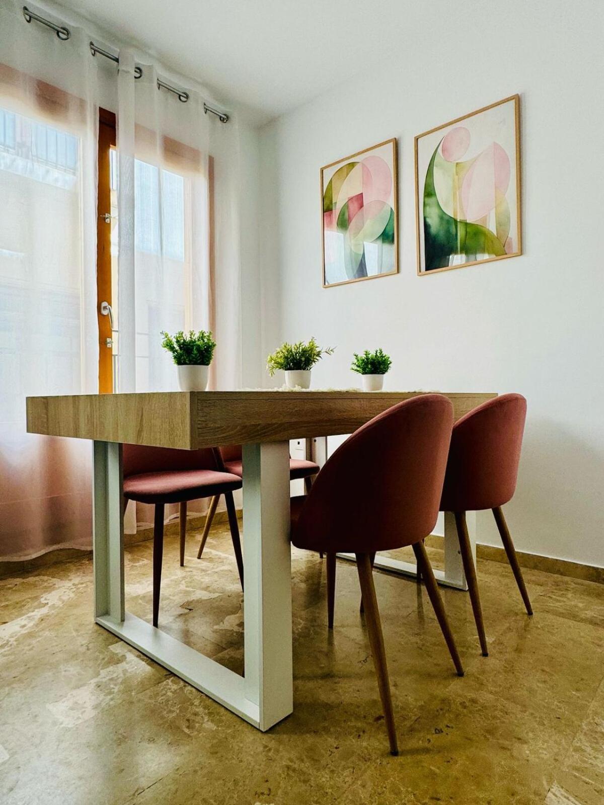 Apartment Abat 2 Cool & Wide Flat Next To The Cathedral *